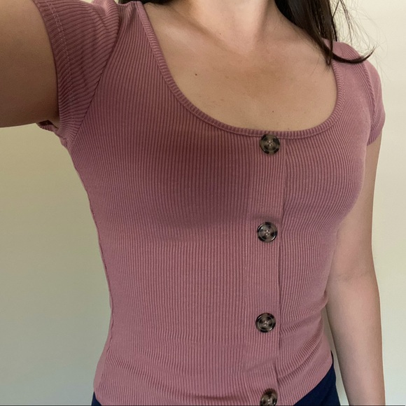 Cute Pale Pink Top! - Picture 1 of 5